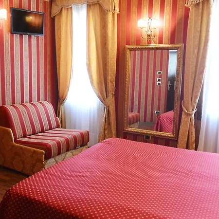 Szálloda Citta Di Milano Velence