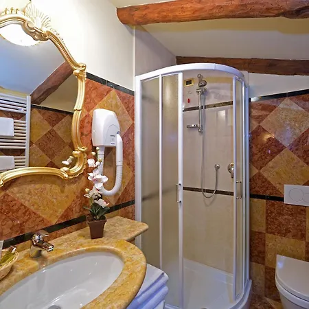 شيتا دي ميلانو البندقية